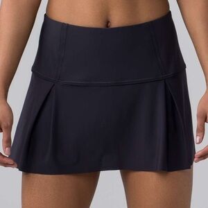 Lululemon Lost In Pace Skirt 13" (Boysenberry) - Sz 8